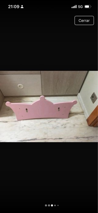 Estantería de pared corona princesa