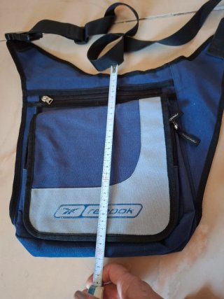 Bandolera Reebok azul y gris