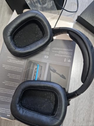 Logitech G935 Wireless 7.1 Surround  0028U8