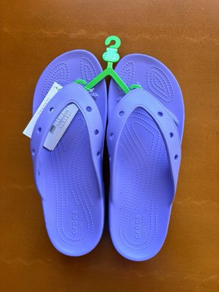 Chanclas Crocs Moradas Talla 45/46 Nuevas