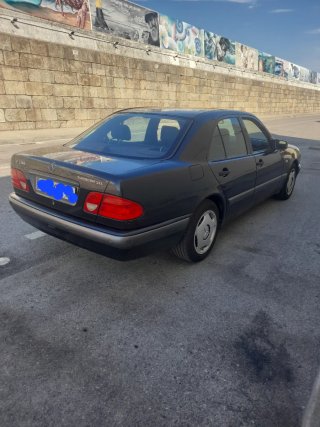 Mercedes-Benz Classe E (214) 1998