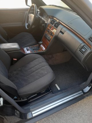 Mercedes-Benz Classe E (214) 1998