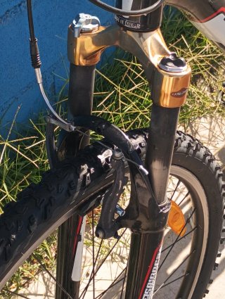 Bicicleta da montagna Trek serie 4