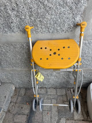 Andador Rentsika Amarillo