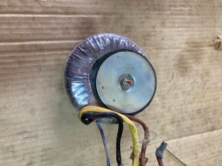 Transformador toroidal 220v a 22v