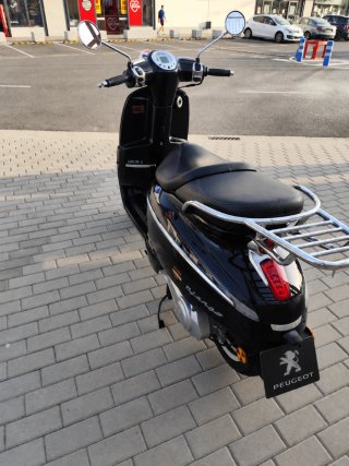 Peugeot Django 125 Negra