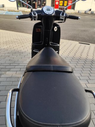 Peugeot Django 125 Negra