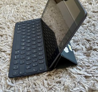 Funda Teclado Smart Keyboard Folio iPad 7ª Gen