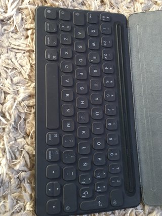 Funda Teclado Smart Keyboard Folio iPad 7ª Gen