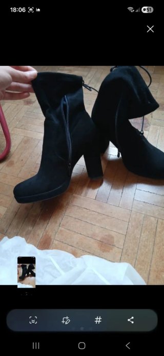 Botines negros de ante