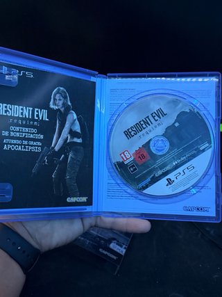 Resident Evil Requiem PS5 ed lenticular