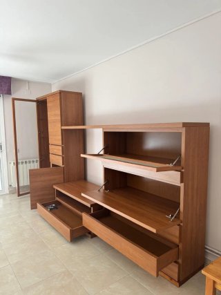 Mueble de comedor de caoba