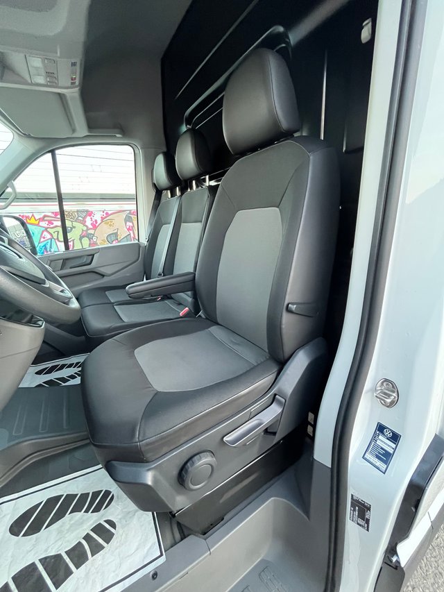 Volkswagen Crafter 2024 L3H3 65.000 KM