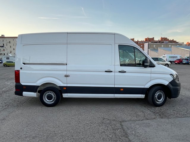 Volkswagen Crafter 2024 L3H3 65.000 KM