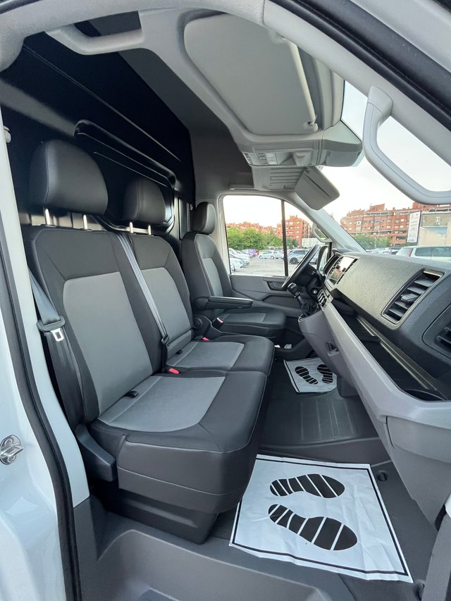 Volkswagen Crafter 2024 L3H3 65.000 KM
