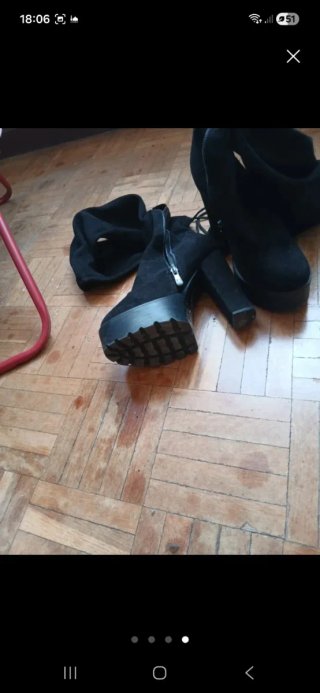 Stivali alti neri con piattaforma