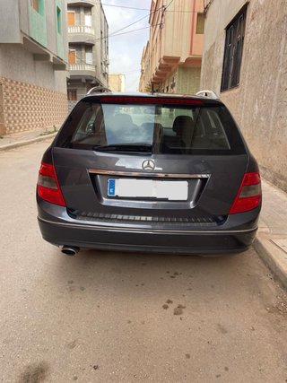 Mercedes-Benz Clase C 2011