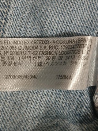 Pantalón corto vaquero hombre desgastado