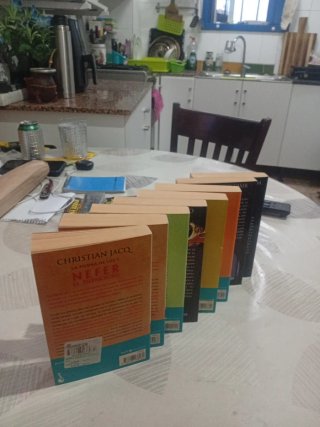 Pack de 8 libros del historiador Christian Jacq