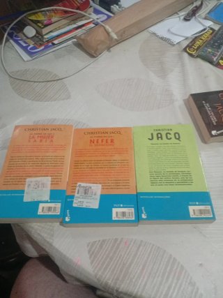 Pack de 8 libros del historiador Christian Jacq