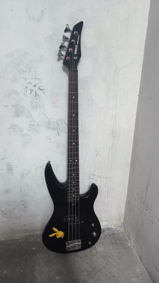 Bajo Eléctrico Yamaha RBX200 Fretless