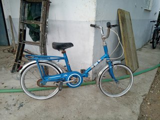 Bicicleta BH Paseo Pequeña Azul.