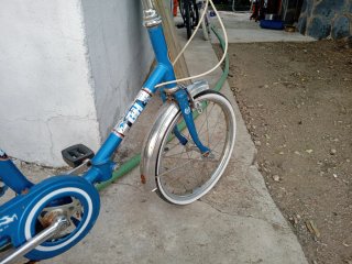 Bicicleta BH Paseo Pequeña Azul.