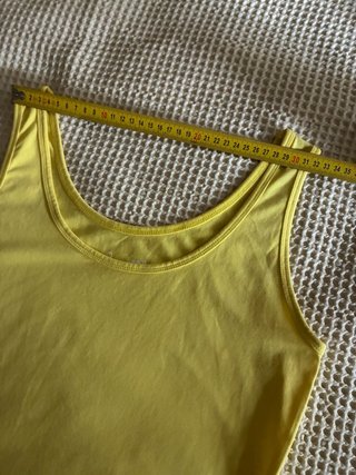 top amarillo  algodón talla 40