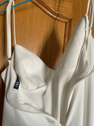 Abito bianco Zara con apertura