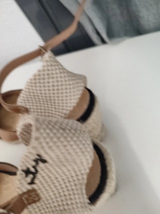 Sandalias cuña Mustang Talla 39