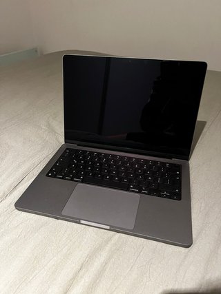 MacBook Pro 16” M3 Pro 18GB / 512GB