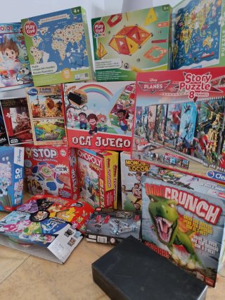 Lote de juegos de mesa variados