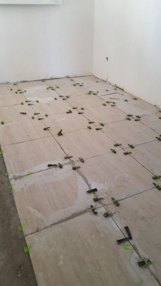 Reforma y alicatados baño