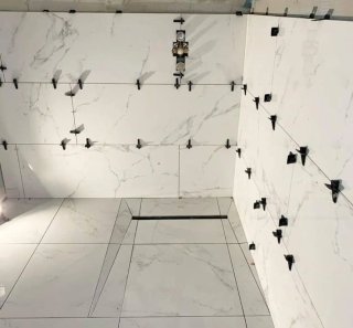 Reforma y alicatados baño