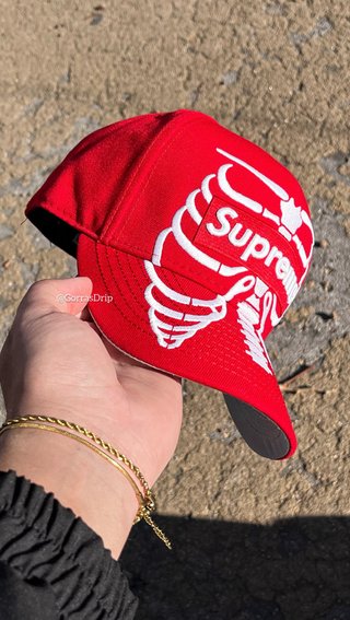 Gorra Supreme Roja Esqueleto talla 7