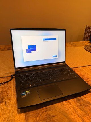 MSI Creator M16 i7-12700H RTX 3050 32 GB RAM
