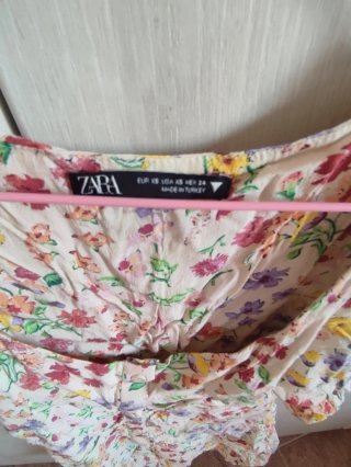 Abito floreale Zara