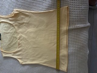 Top amarillo licra talla 40