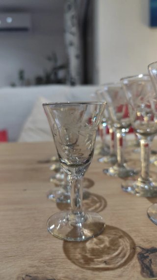 Copas vintage de cristal grabadas - Set de 28