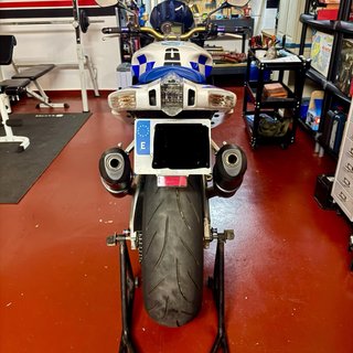 Aprilia Tuono 1000rr Naked Azul/Blanco