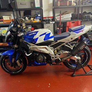 Aprilia Tuono 1000rr Naked Azul/Blanco