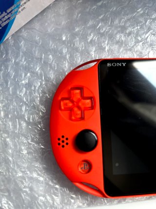 PSVITA NARANJA NUEVA.