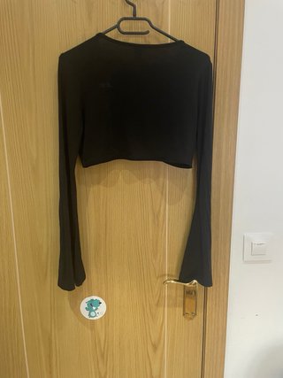 Top Crop Negro Manga Larga Cut-Out Romwe Talla M