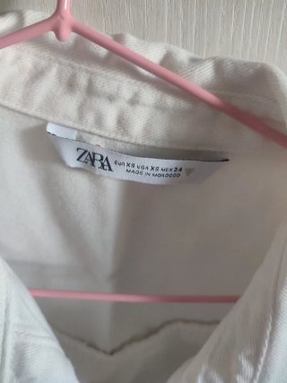 Abito denim Zara bianco con volant