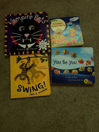 Lote cuatro libros para bebes en ingles