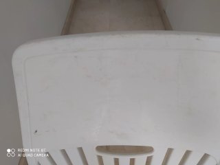 Silla de playa plegable blanca, leer anuncio