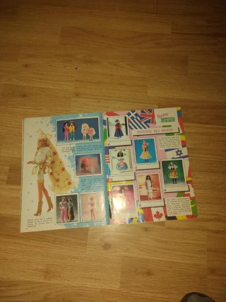 Álbum de cromos Barbie Panini 1993