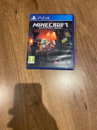 Lote 5 giochi PS4: FIFA 19, PES 2015, Minecraft, W
