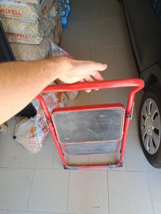 Scaletta pieghevole 2 gradini metallo