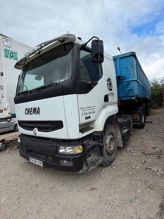 Cabeza tractora Renault